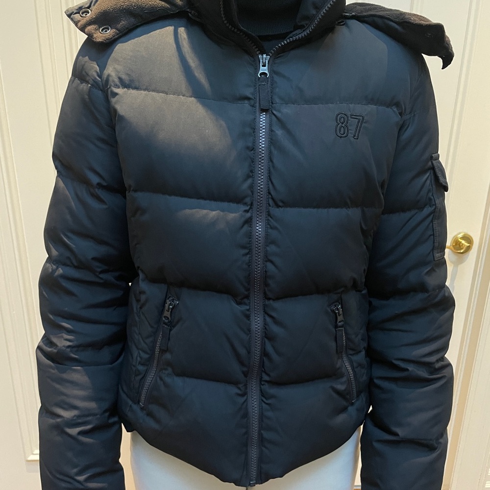 Black Aeropostale puffer down jacket